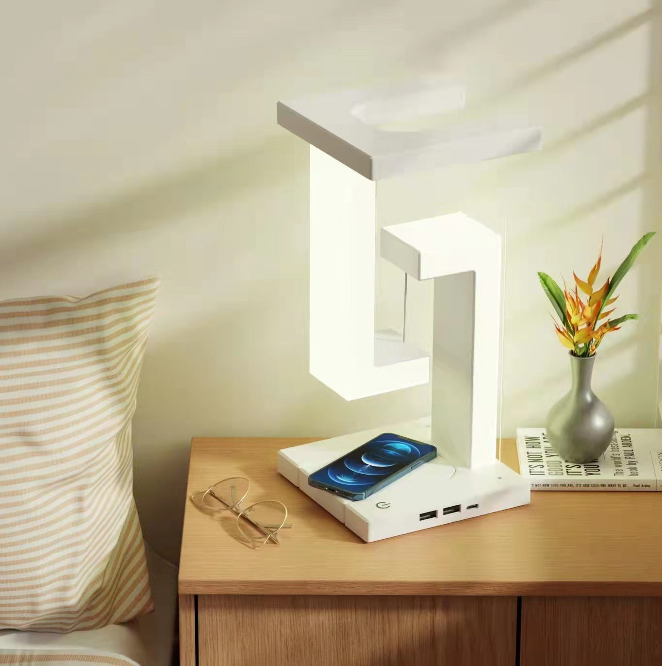 Floating Wireless Charging Table Lamp – Modern Balance Lamp for Home & Bedroom